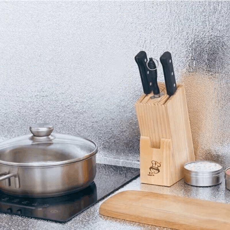 Papier peint  en  aluminium décoratif pour la cuisine  (Longueur 5 mètres, largeur 40 centimètres )